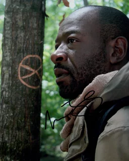 Lennie James autograph