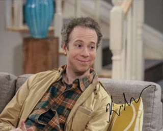 Kevin Sussman autograph