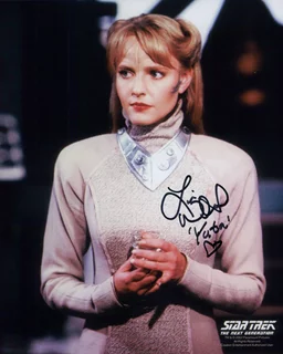 Lisa Wilcox autograph