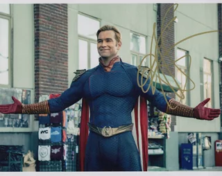 Antony Starr autograph