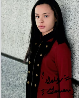 Gabrielle Nevaeh Green autograph