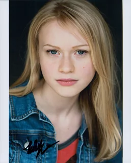 Rachelle Henry autograph