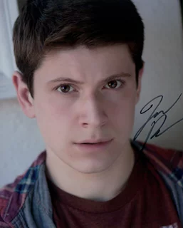 Josh Elliot Pickel autograph