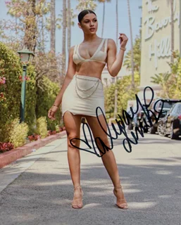 Denise Rodriguez autograph