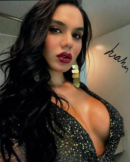 Juvahn Victoria autograph