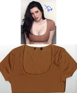 Samantha Paige autograph