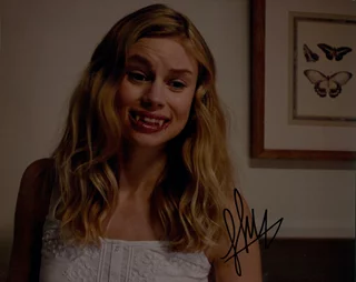 Lucy Fry autograph