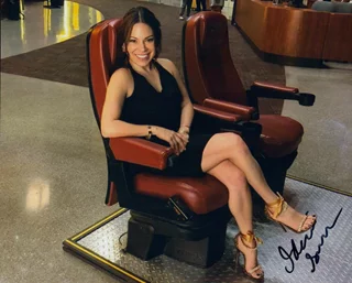 Gloria Garayua autograph