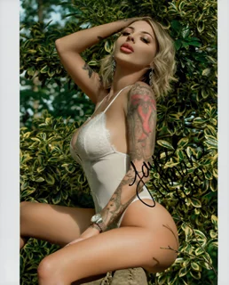 Jayce Ivanah autograph