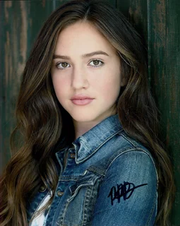 Pilot Paisley-Rose autograph