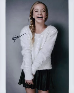 Jillian Shea Spaeder autograph