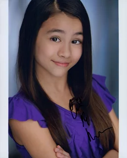 Ciara Wilson autograph