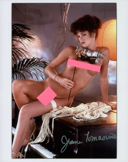 Jeana Tomasino autograph