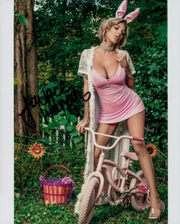 Jayce Ivanah autograph