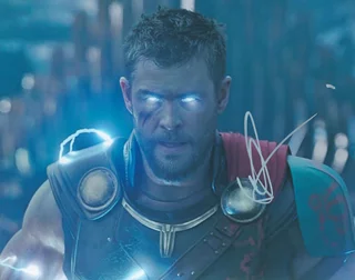 Chris Hemsworth autograph