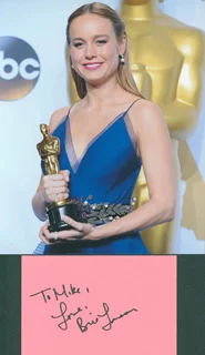 Brie Larson autograph