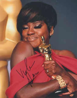 Viola Davis autograph