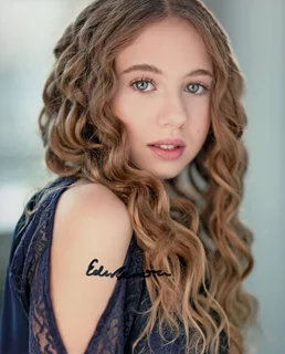 Eden Summer Gilmore autograph