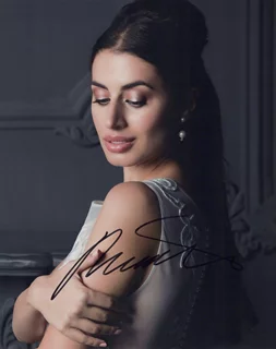 Maria Hageli autograph