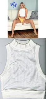 Kennie Leigh autograph