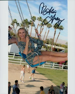 Alissa Anderegg autograph