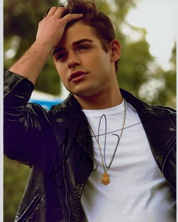 Garrett Clayton autograph
