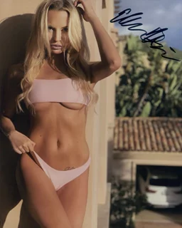 Ellie Heiden autograph