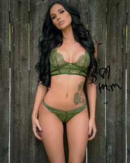 Michelle Martin autograph