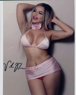 Victoria Rose autograph