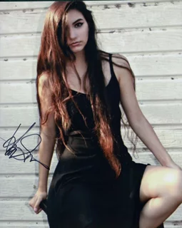 Kate Scott autograph