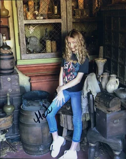 Haley Sullivan autograph