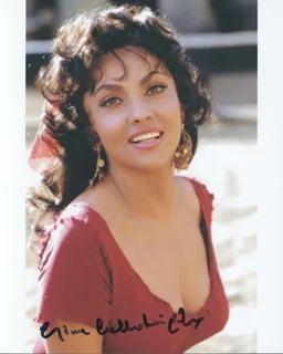 Gina Lollobrigida autograph