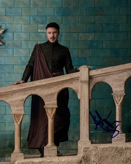 Aidan Gillen autograph
