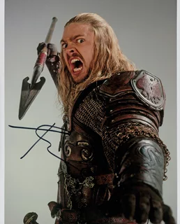 Karl Urban autograph