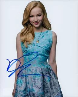 Dove Cameron autograph