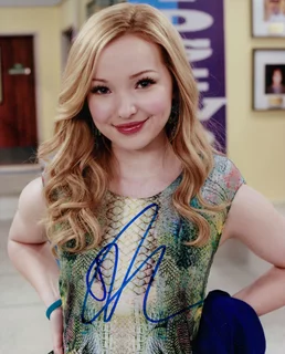 Dove Cameron autograph