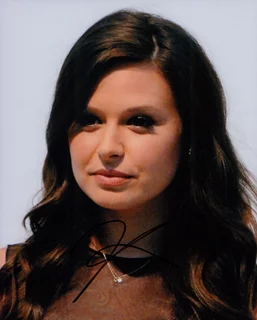 Katie Lowes autograph