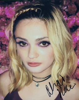 Alexis Raich autograph