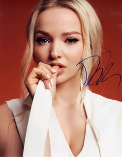 Dove Cameron autograph