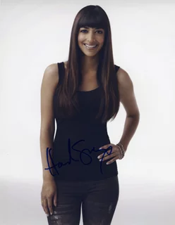 Hannah Simone autograph