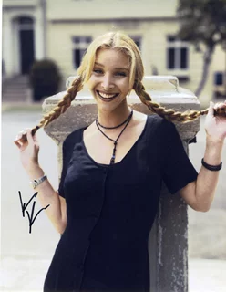 Lisa Kudrow autograph