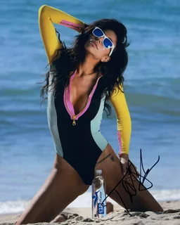 Tatiana Eriksen autograph