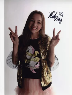 Ruby Jay autograph