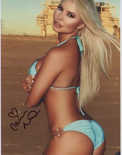 Carrie Minter autograph