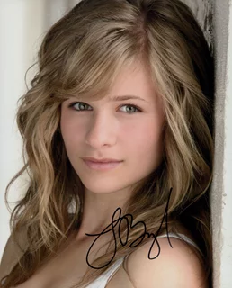 Jenna Boyd autograph