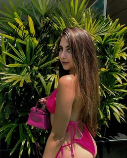 Nicolette Gray autograph