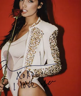 Hailee Keanna Lautenbach autograph