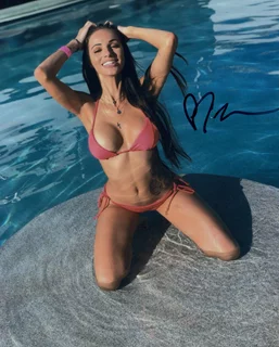 Michelle Martin autograph