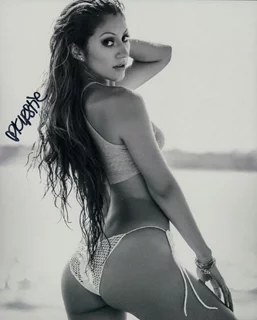 Kirstie Masciel autograph