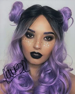 Laura Sanchez autograph